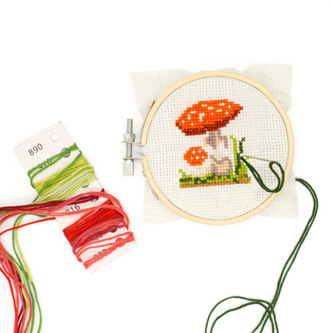 Cross stitch embroidery set